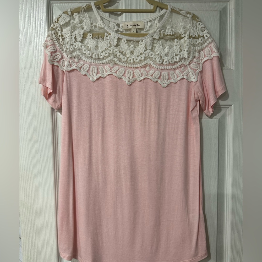 Women’s Tunic with lace detail